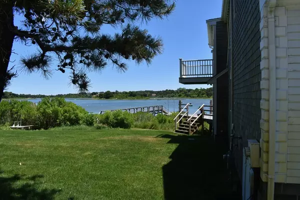 Eastham, MA 02642,30 Rogers Ln