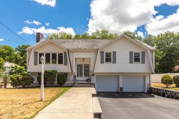 10 Arrow Circle, Reading, MA 01867