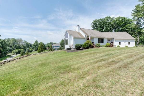 99 Singletary Ave, Sutton, MA 01590