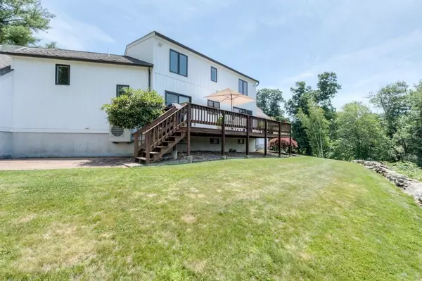 Sutton, MA 01590,99 Singletary Ave