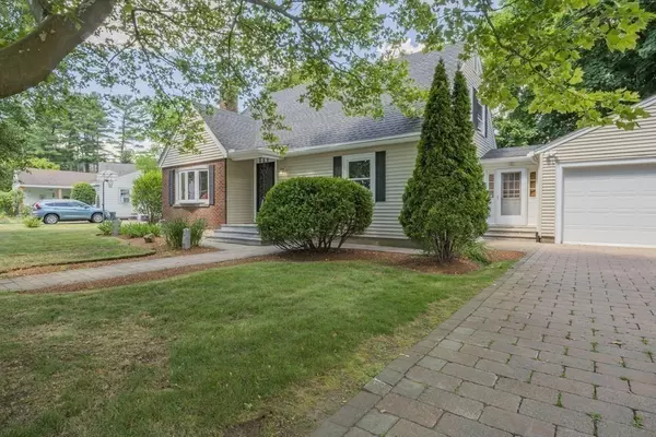 19 Ashwood Rd, Lynn, MA 01904