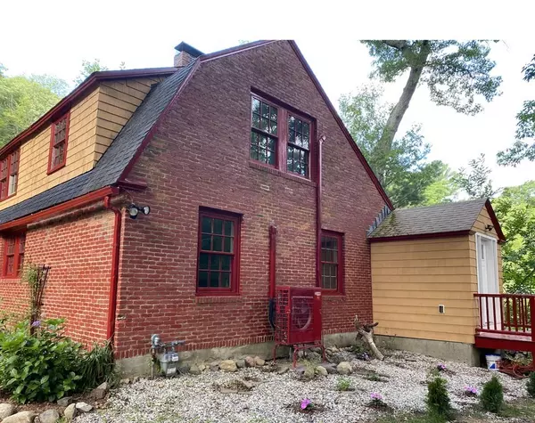 Lincoln, MA 01773,102 Lincoln Rd