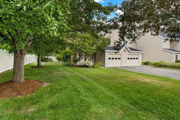 North Andover, MA 01845,33 Alcott Way #33