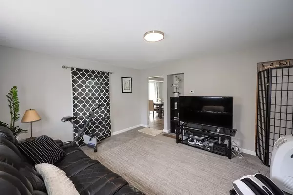 Nashua, NH 03060,5 Middle St