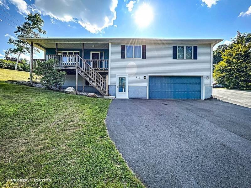 28 Baggs Hill Rd, Granby, MA 01033