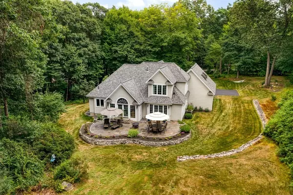 Southampton, MA 01073,15 Eastwood Dr