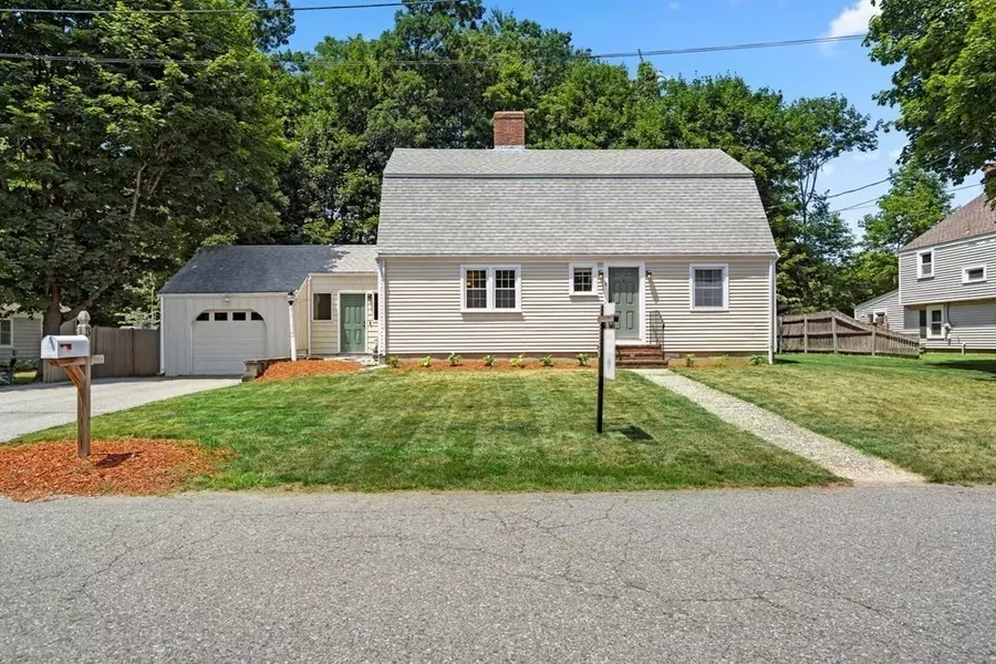 3 Woodbrier Rd, Topsfield, MA 01983