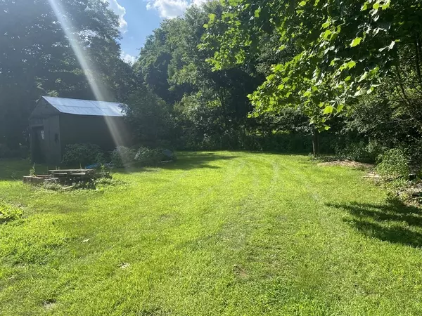 Huntington, MA 01050,15 Old Chester Rd