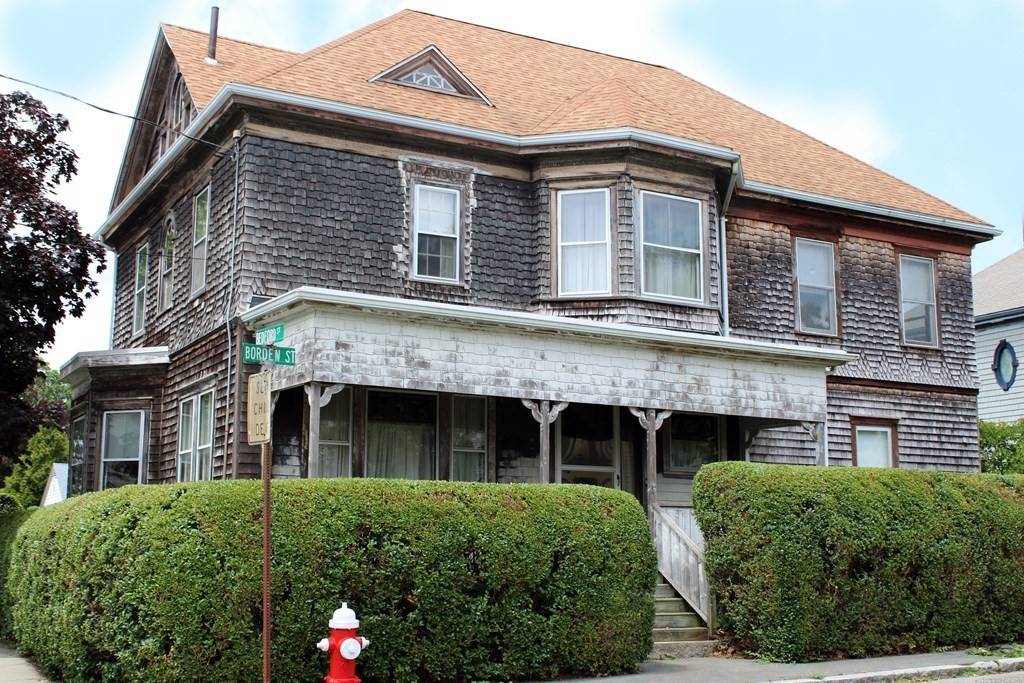 65 Borden St, New Bedford, MA 02740