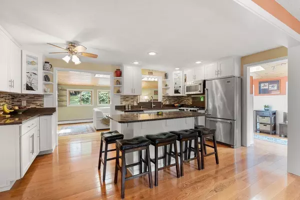 Hamilton, MA 01982,178 Forest St