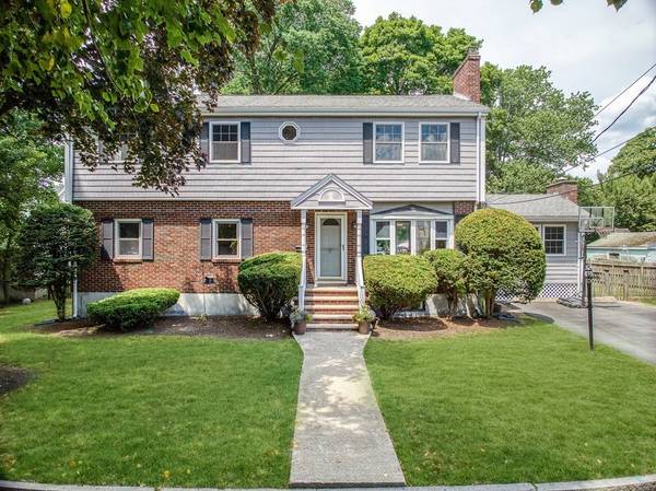 6 Hawley Rd, Wakefield, MA 01880