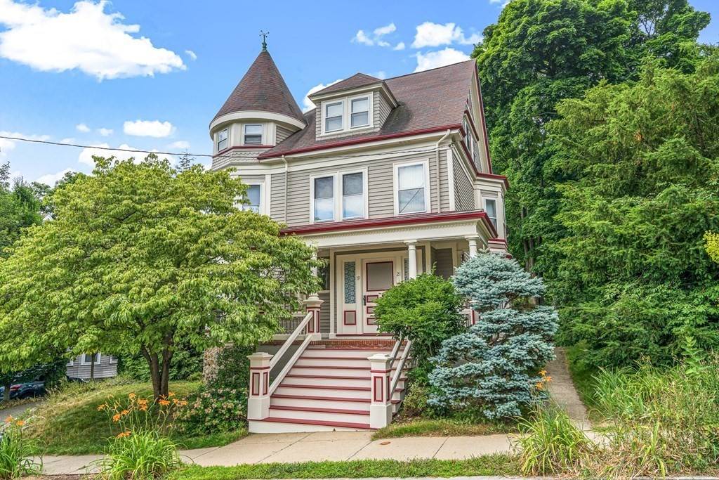 19 Wellington St #19, Arlington, MA 02476