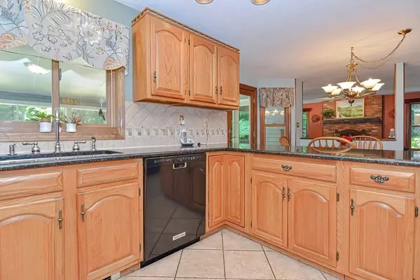 Mansfield, MA 02048,31 Marjac Way