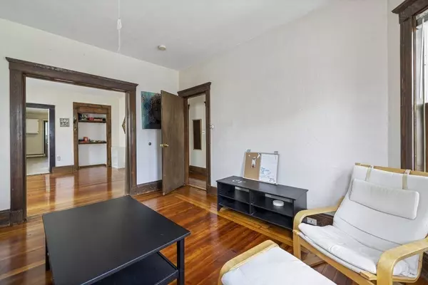 Medford, MA 02155,7 Bowdoin St