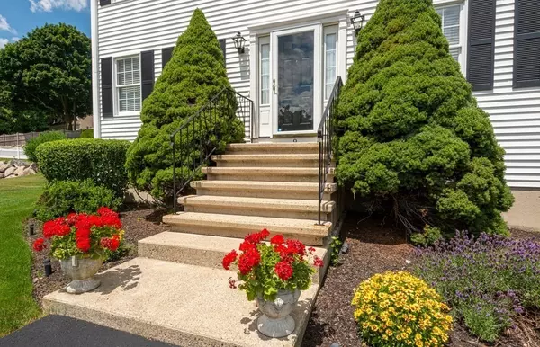 Woburn, MA 01801,9 Granny Smith Lane