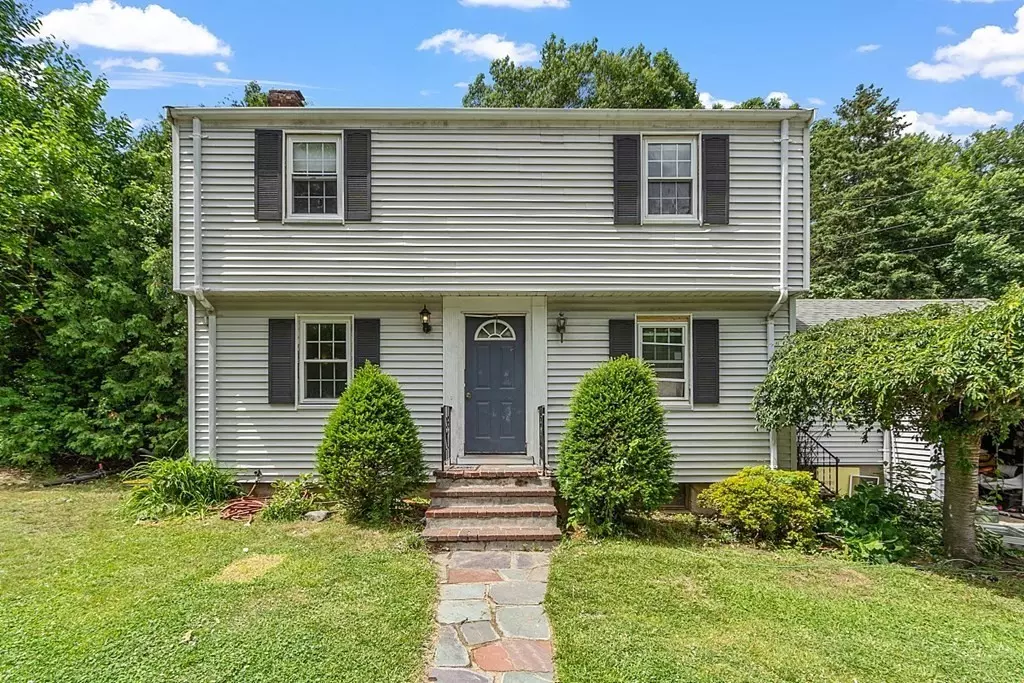 Woburn, MA 01801,3 Hiawatha Rd