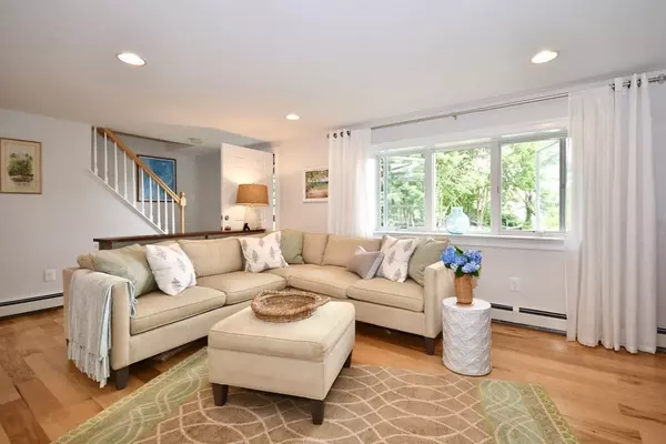 Wareham, MA 02571,25 Agawam Beach Rd