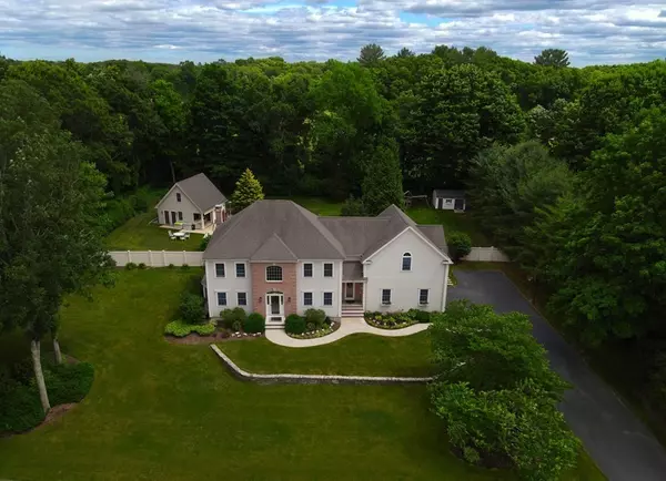45 Cedar Crest Dr, Bridgewater, MA 02324
