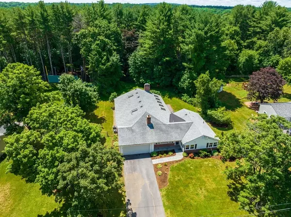 39 Red Barn Rd, Wayland, MA 01778