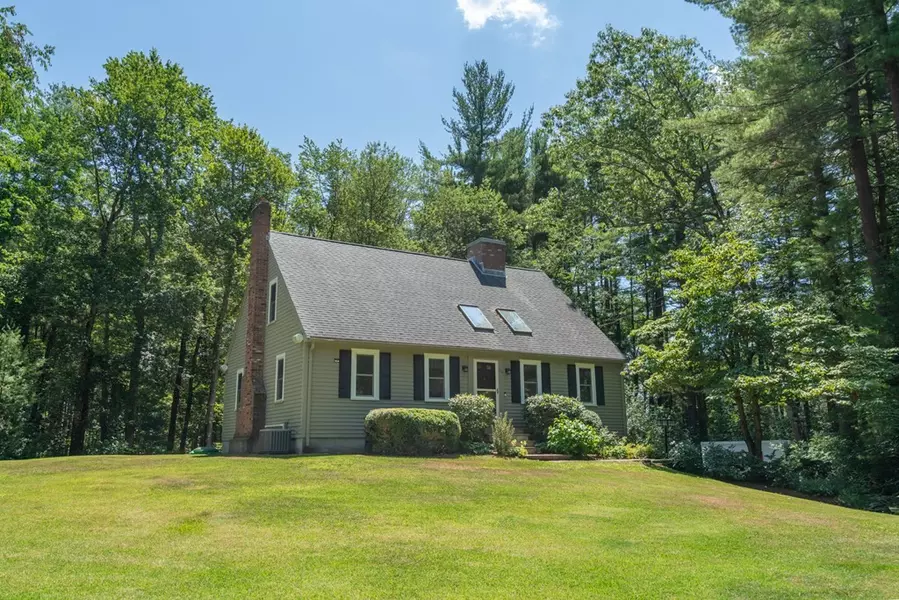 116 Courtland St, Holliston, MA 01746