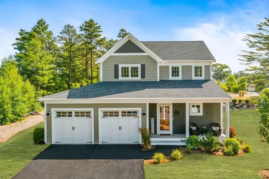 2 White Spruce Ln, Plymouth, MA 02360