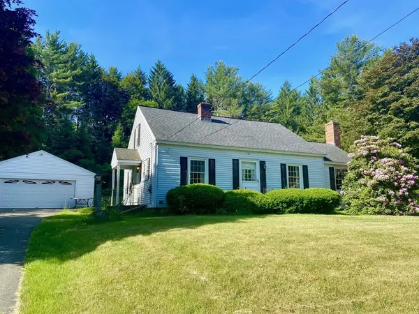 127 Amherst Rd, Pelham, MA 01002