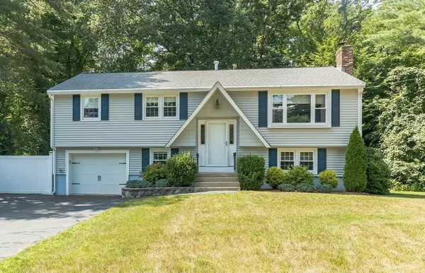 4 Mirror Rd, Billerica, MA 01821