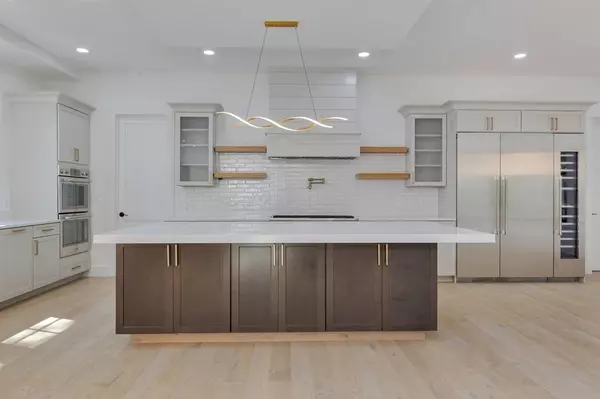 Barnstable, MA 02632,72 Five Corners Rd