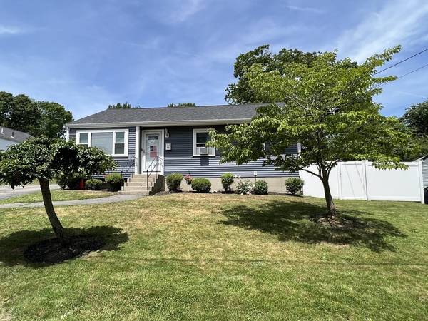 45 Noyes St, Avon, MA 02322