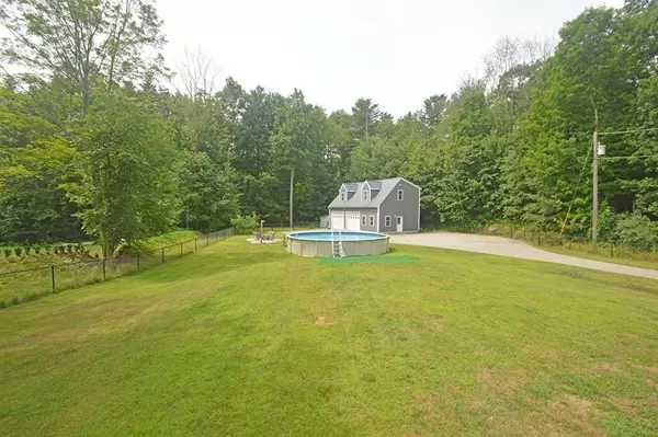 Hampstead, NH 03826,29 Cortland Rd