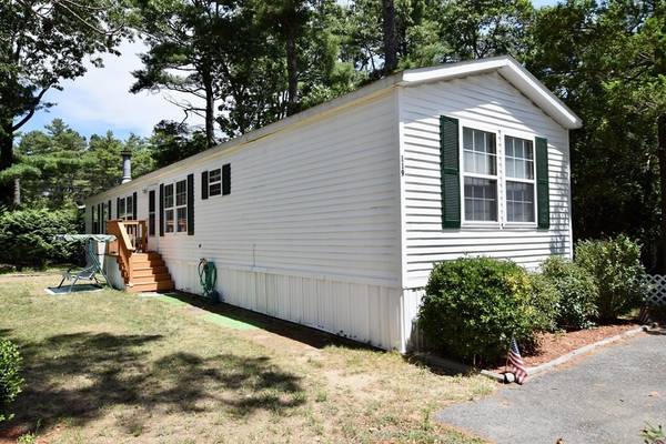 119 Kristen Ln, Wareham, MA 02571