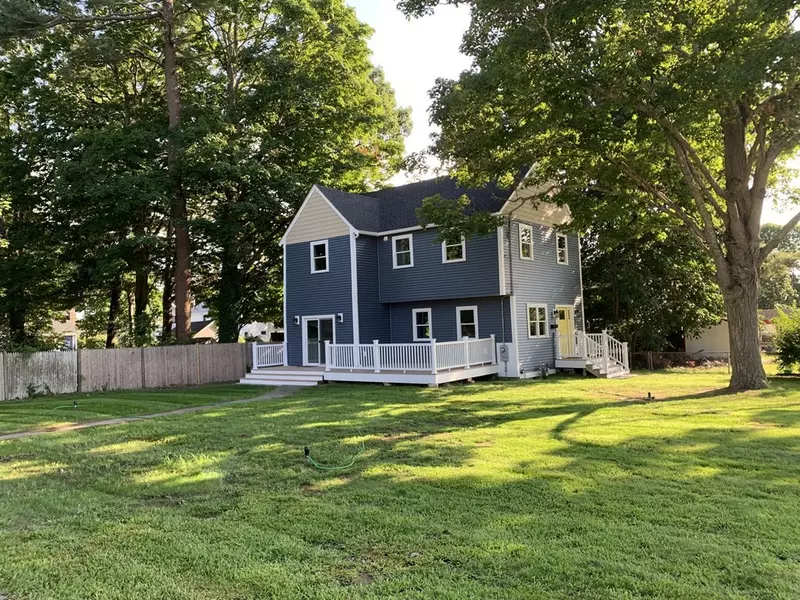 68 Liberty Sq, Rockland, MA 02370