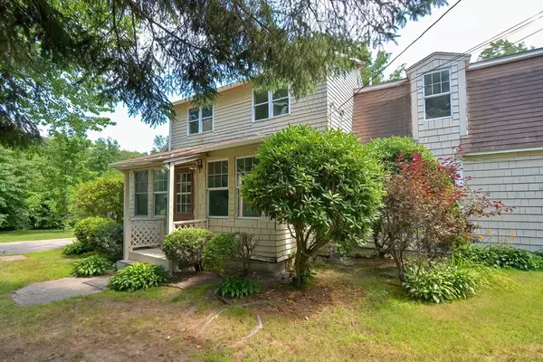 Uxbridge, MA 01569,446 Douglas St