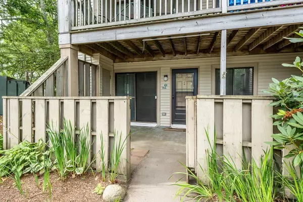 800 Bearses Way #5NA, Barnstable, MA 02601