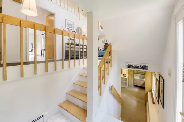 Paxton, MA 01612,4 Crowningshield Dr