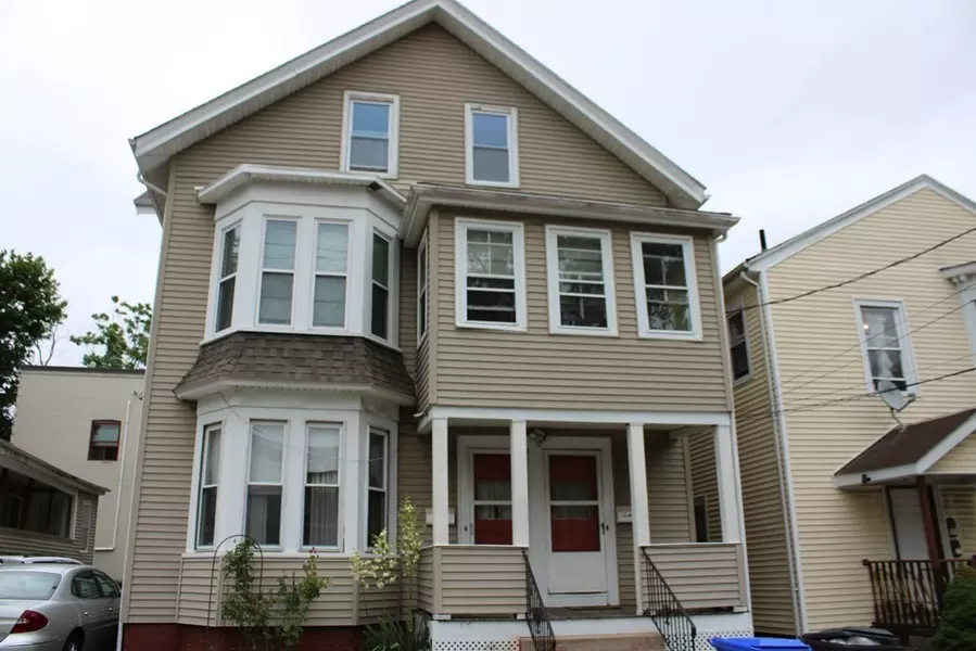 35 Jenks St, Central Falls, RI 02863