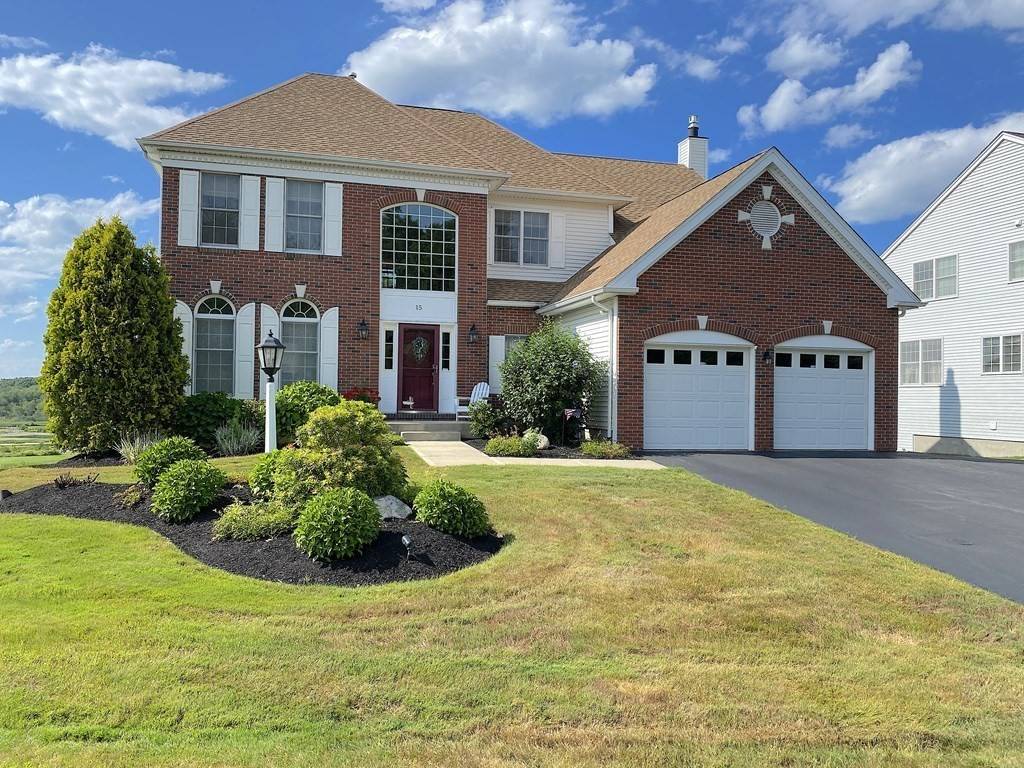 15 Fairways Ln, Methuen, MA 01844