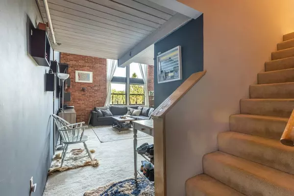 Gloucester, MA 01930,33 Maplewood Avenue #310