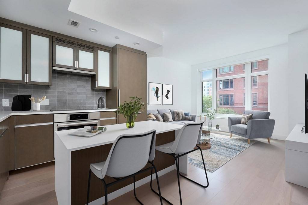 100 Lovejoy #5L, Boston, MA 02114