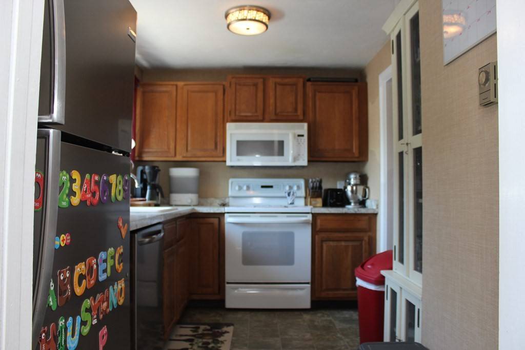 North Attleboro, MA 02760,265 Park St #10