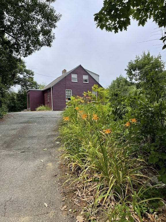 112 S.  Royalston Rd., Athol, MA 01331