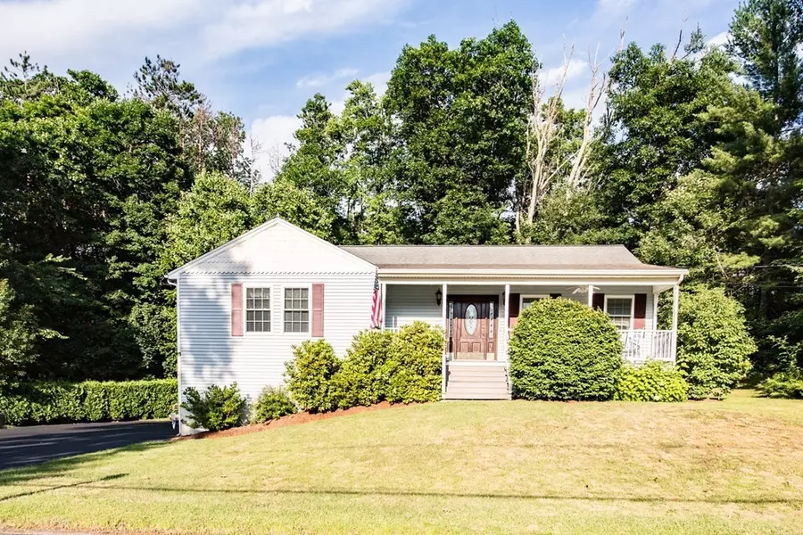 41 Greenwich Rd, Ware, MA 01082