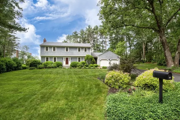 10 Lantern Ln, Duxbury, MA 02332