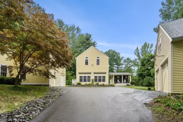 71 Lovers Ln, Groton, MA 01450