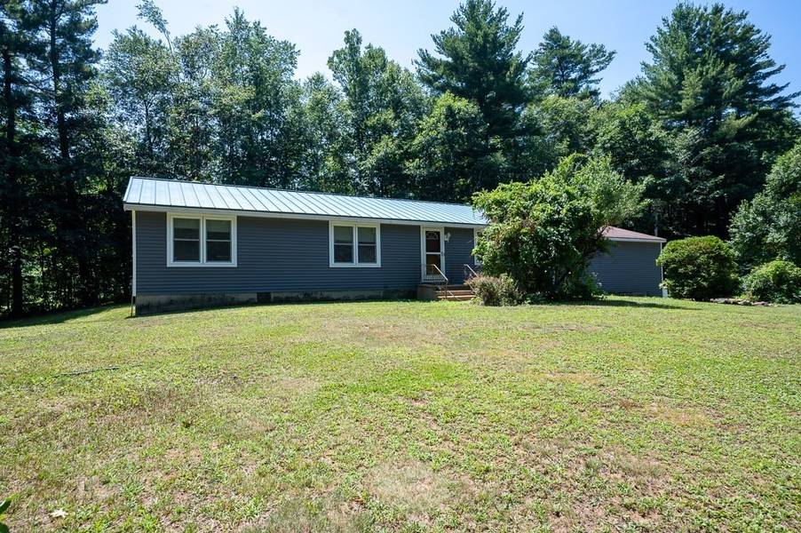 57 Breakneck Rd, Sturbridge, MA 01566