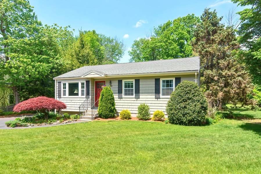 388 Chamberlain Street, Holliston, MA 01746