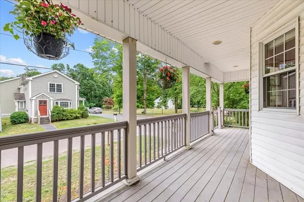 Mansfield, MA 02048,28 Wilson Place
