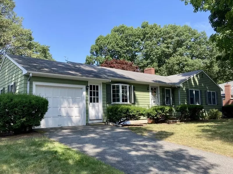 14 Forest Ln, Hingham, MA 02043