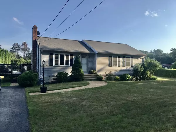 5 Harwood St, Oxford, MA 01540