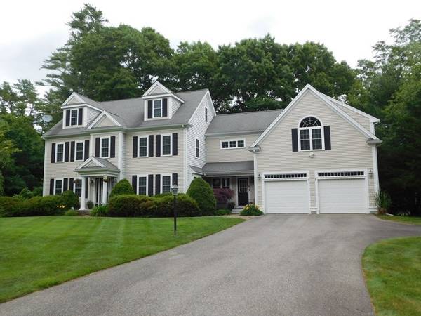 5 Kings Grove Ln, Kingston, MA 02364